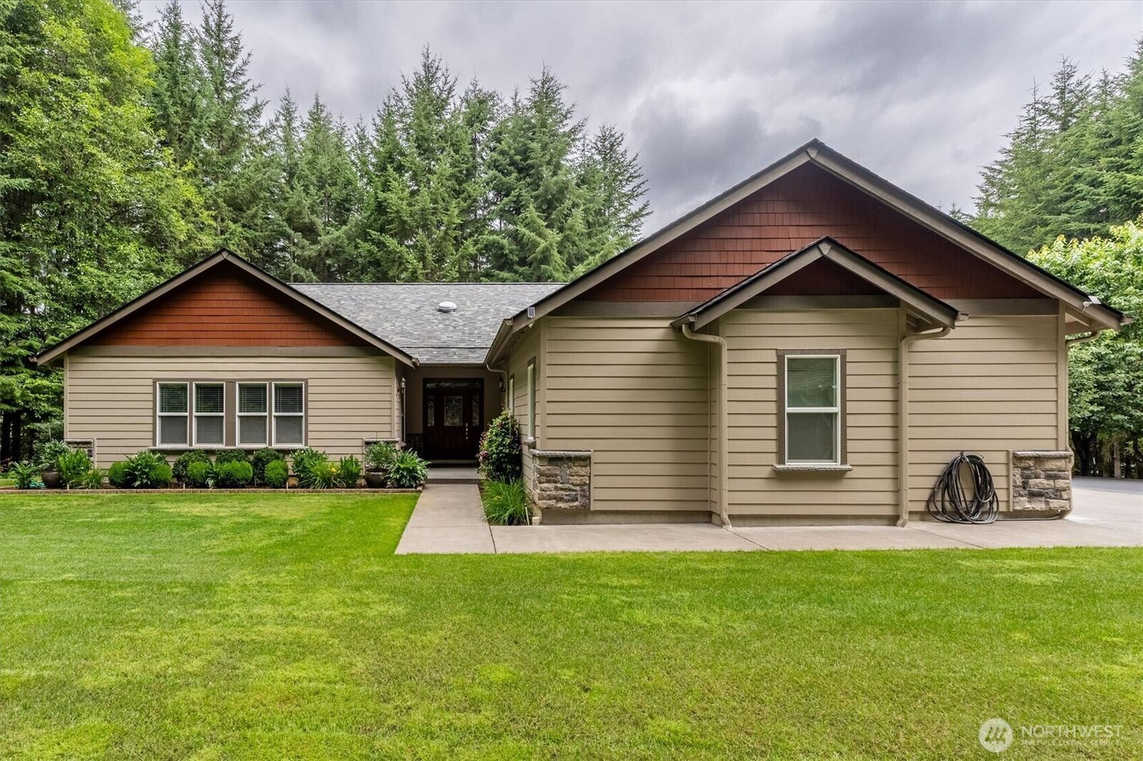 Property Photo:  347  Ferncrest Road  WA 98632 