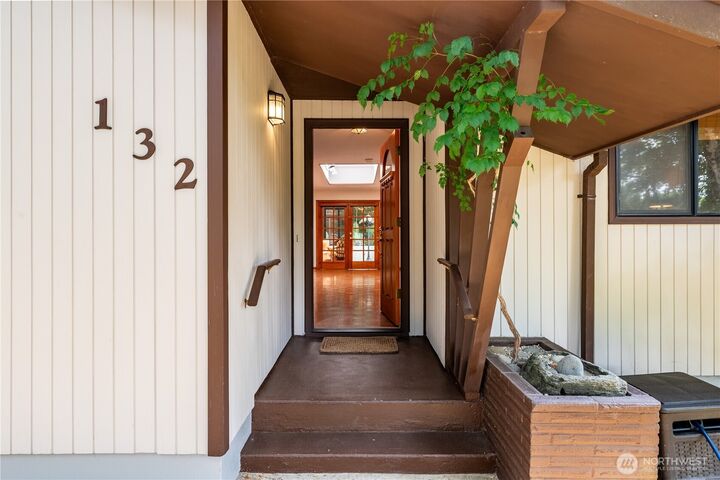 Property Photo: 132 Alpha WA 98632
