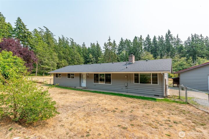 Property Photo:  216 E Sleeper Road  WA 98277 
