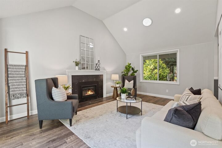 Property Photo: 2119 242nd Street SW WA 98021