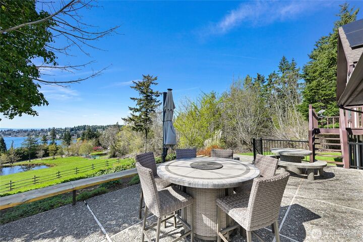 Property Photo: 5225 E North Street WA 98226