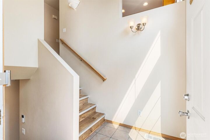 Property Photo: 11543 62nd Avenue S WA 98178
