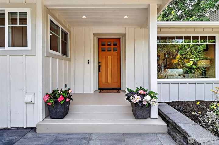Property Photo: 7247 SE 29th Street WA 98040