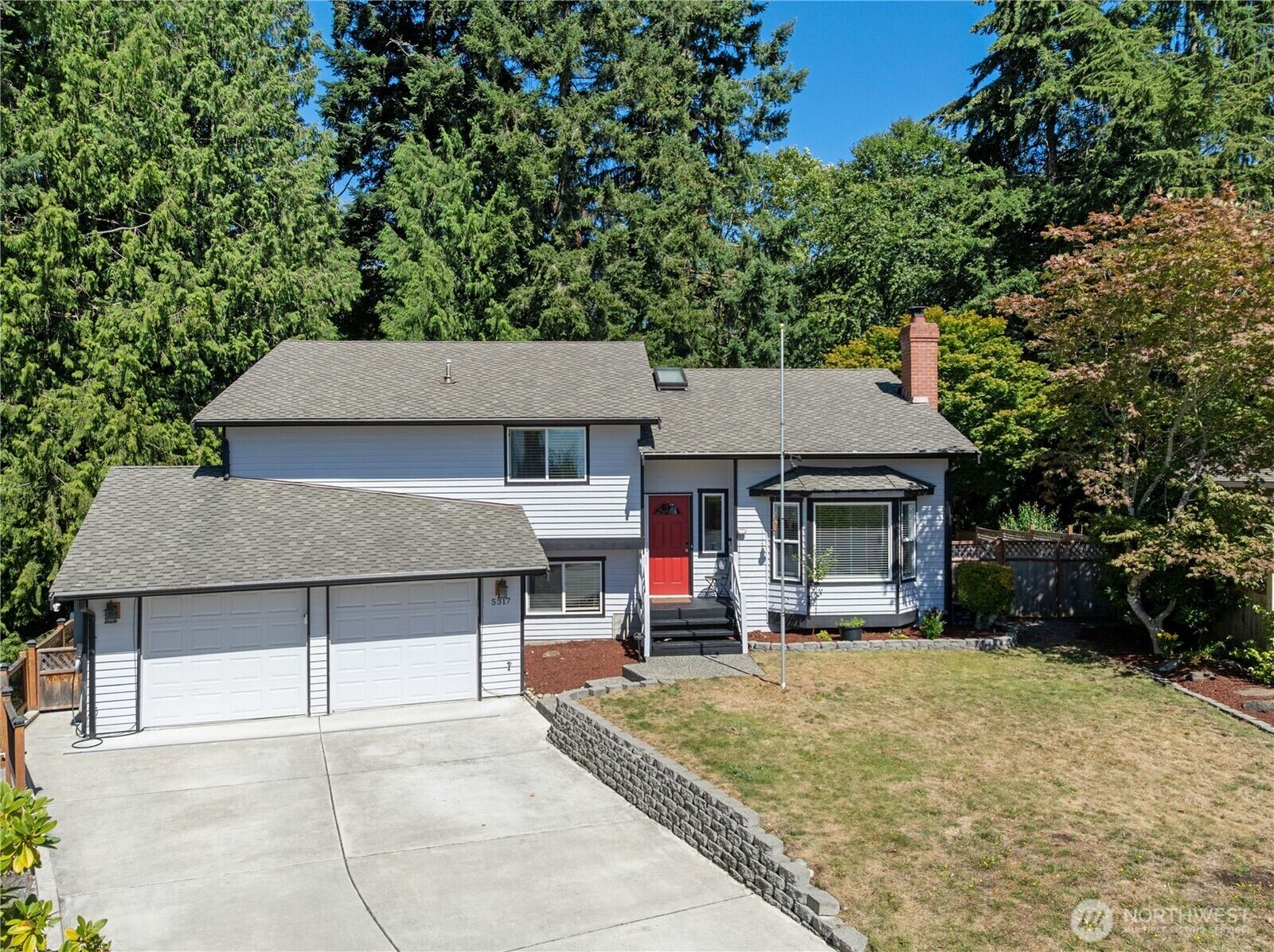Property Photo:  5317  101st Street SW  WA 98275 