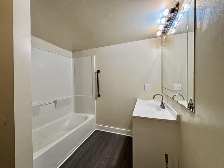 Property Photo: 212 N Franklin Street KY 42141