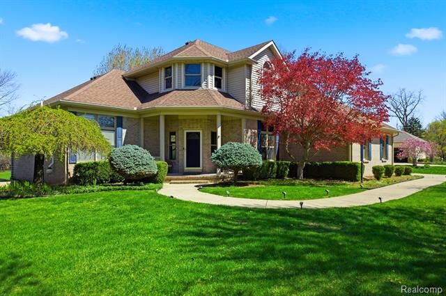 Property Photo: 8488 Annette Avenue MI 48138
