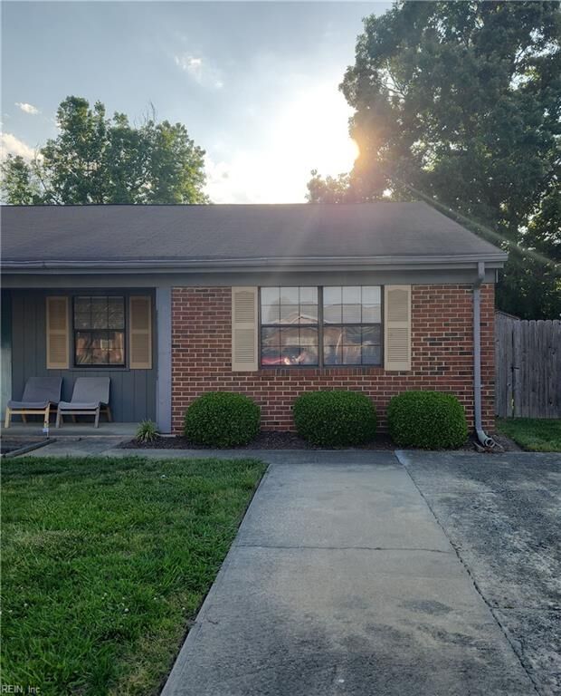Property Photo:  6045 Bradford Dr B  VA 23435 