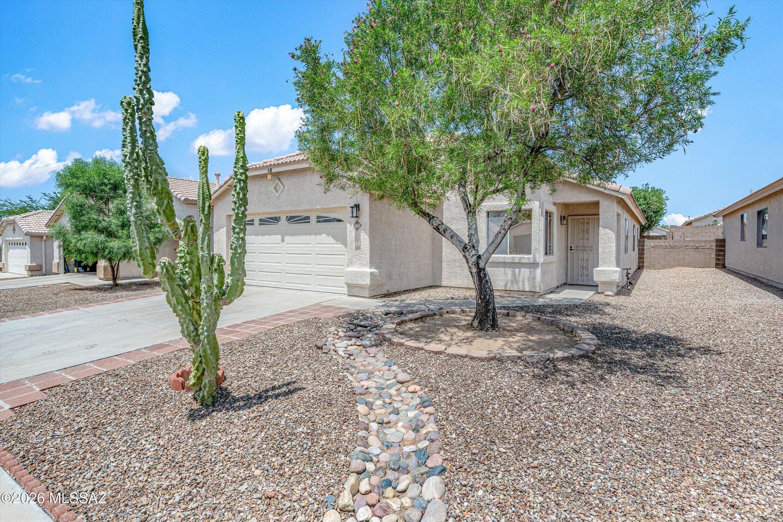 Property Photo:  2611 W Cezanne Circle  AZ 85741 