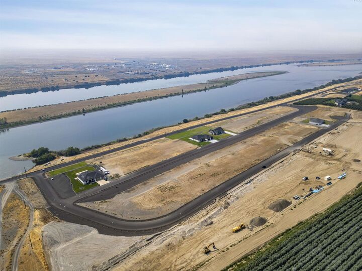 Property Photo: 167 Panoramic Drive 13 WA 99301