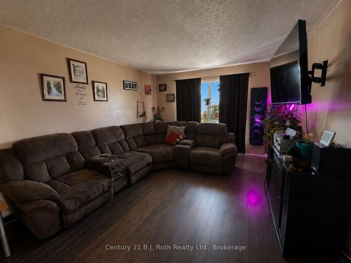 Property Photo:  59 Therrien Court  ON L9M 1P6 