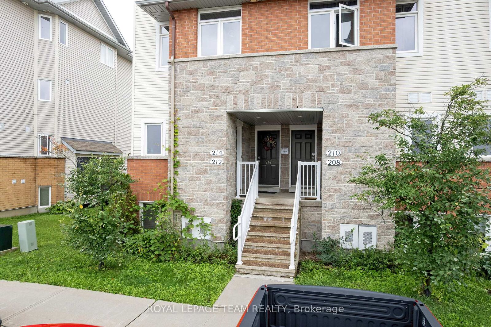 Property Photo: 214 Fir Lane 28 ON K0G 1J0