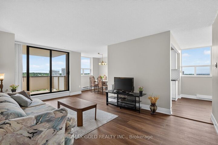 Property Photo: 3 Lisa Street 1109 ON L6T 4A2