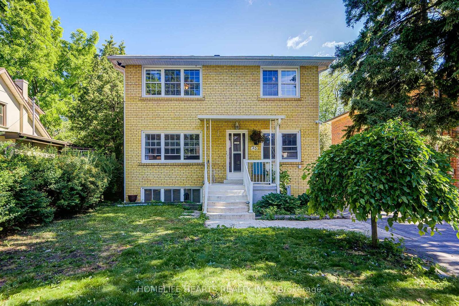 Property Photo: 23 Broadview Avenue ON L5H 2S8