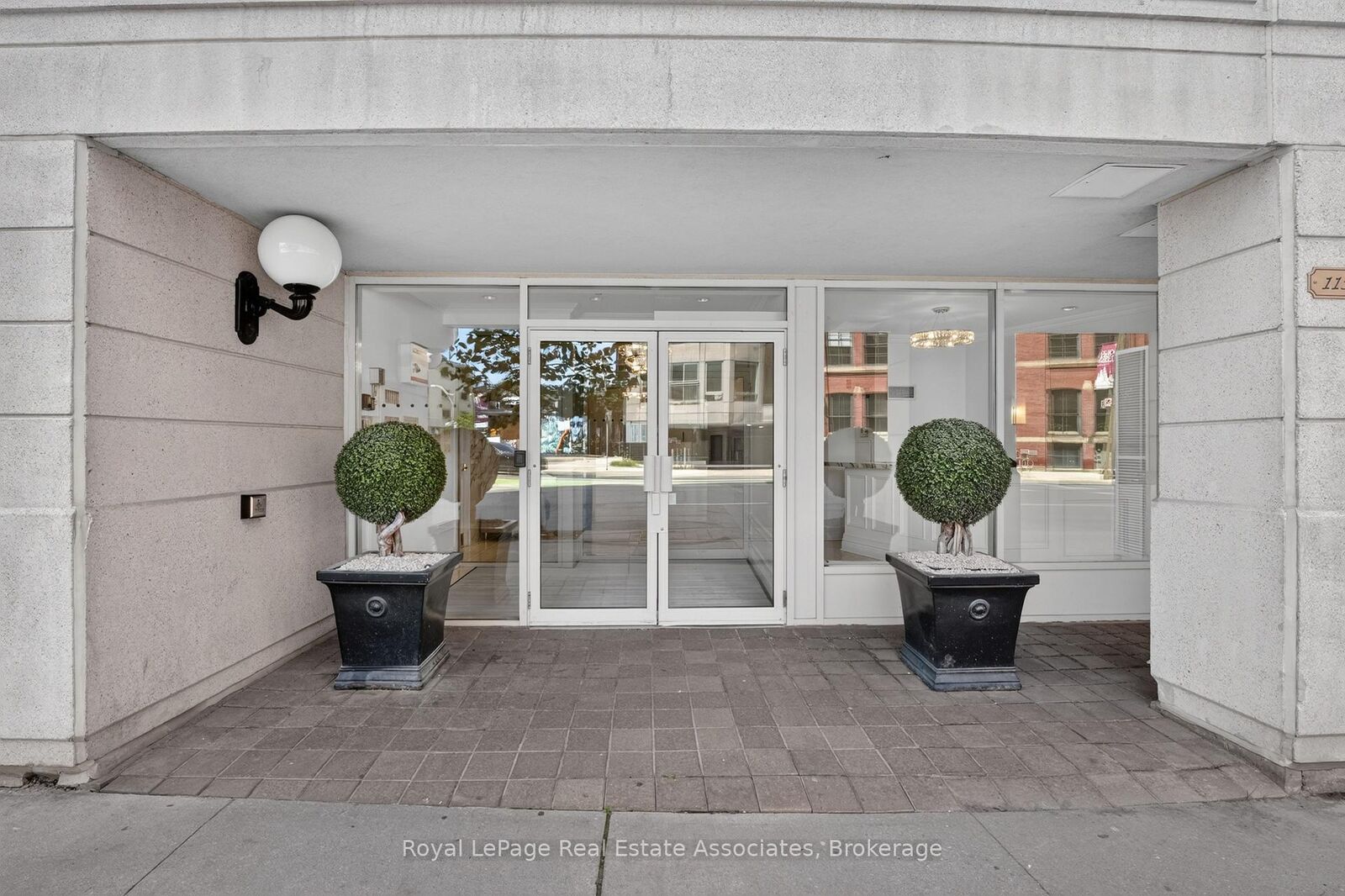 Property Photo: 115 Richmond Street E 1006 ON M5C 3H6
