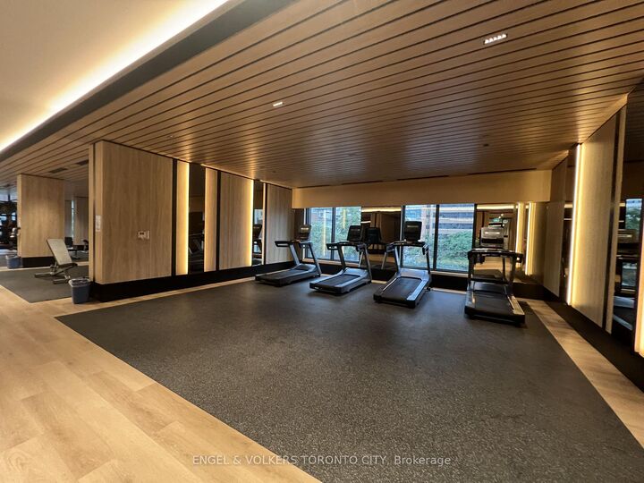 Property Photo: 252 Church Street 5709 ON M5B 0E6
