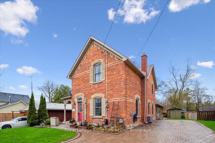 Property Photo: 42 Bielby Street ON L9W 5N3