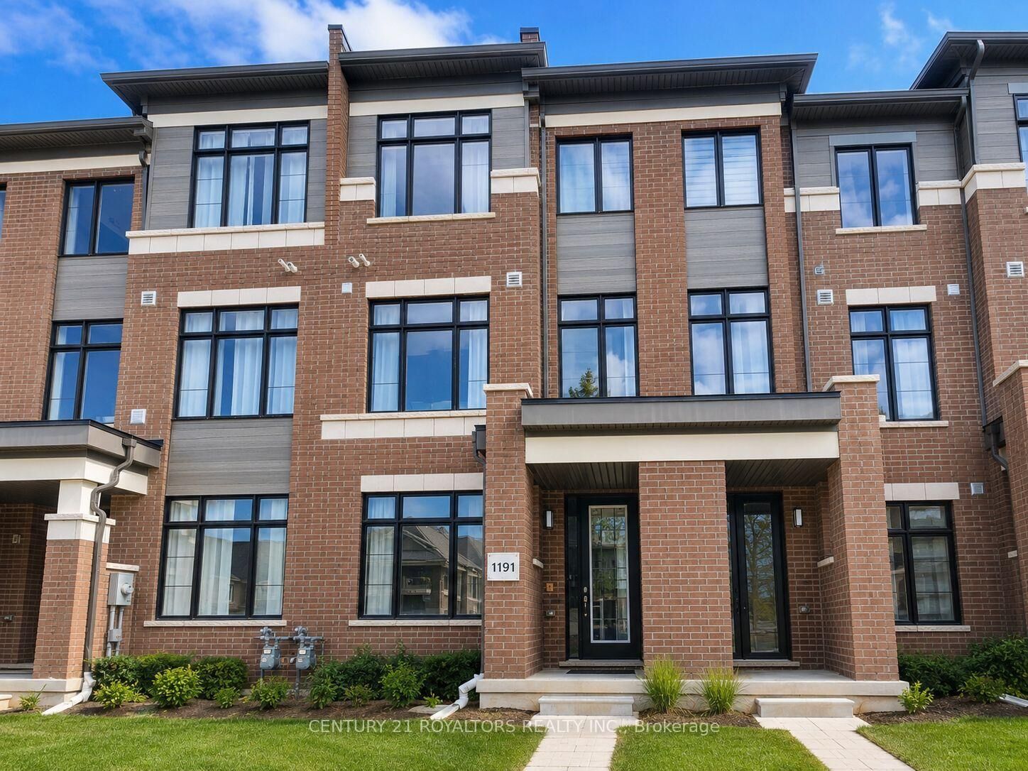 Property Photo: 400 Newman Drive 30 ON N1S 0E8