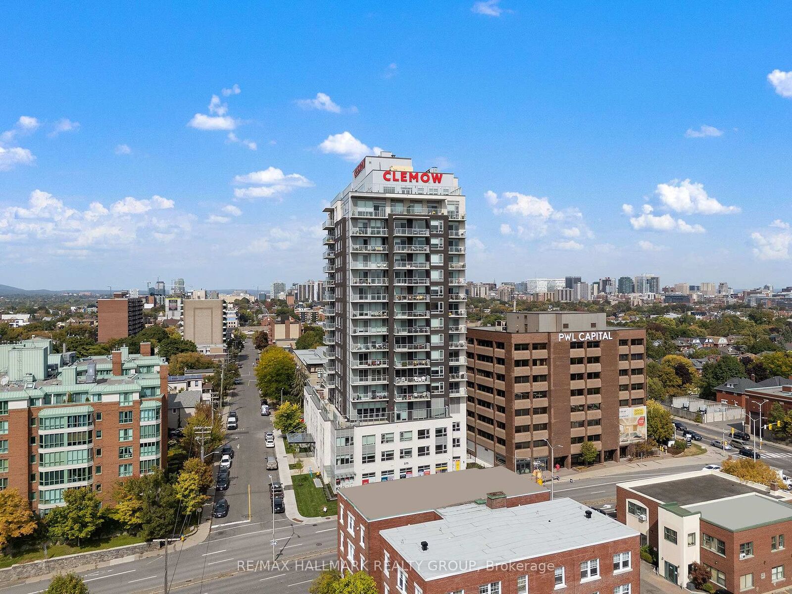 Property Photo: 275 Carling Avenue 709 ON K1S 5Y2