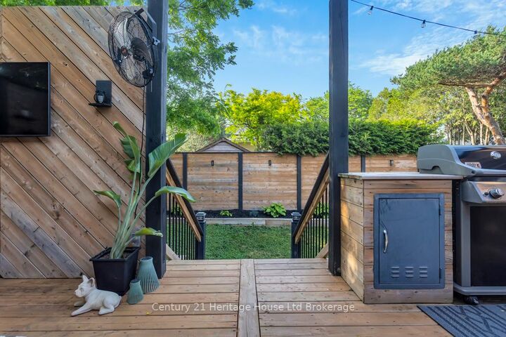 Property Photo: 14 Herford Street ON N4G 4V2