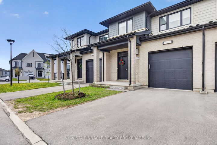 Property Photo: 3635 Southbridge Avenue 39 ON N6L 0G8