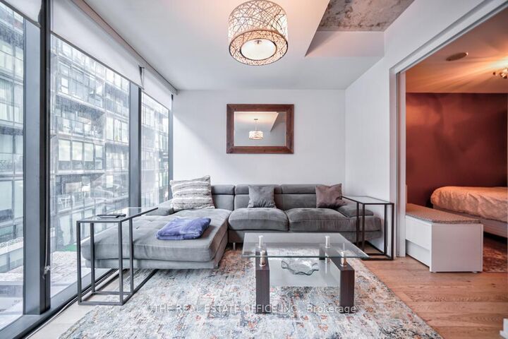 Property Photo: 629 King Street W 331 ON M5V 0G9