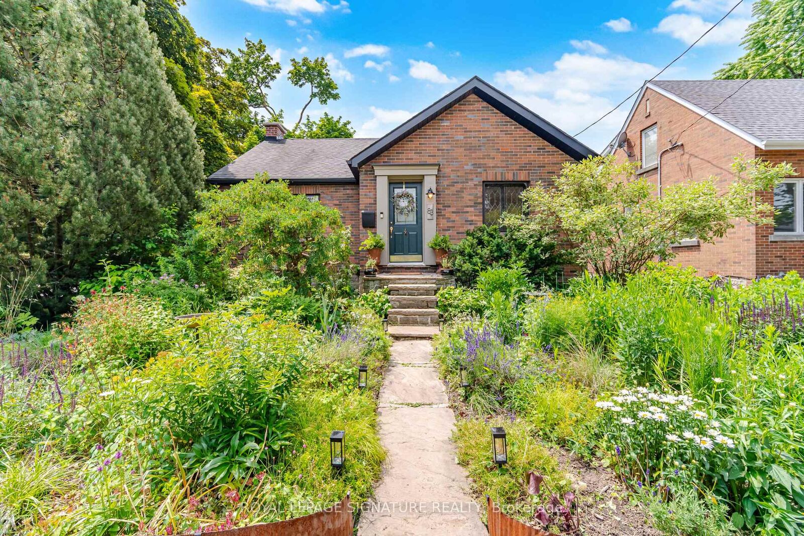 Property Photo: 83 Mill Street S ON L6Y 1S9