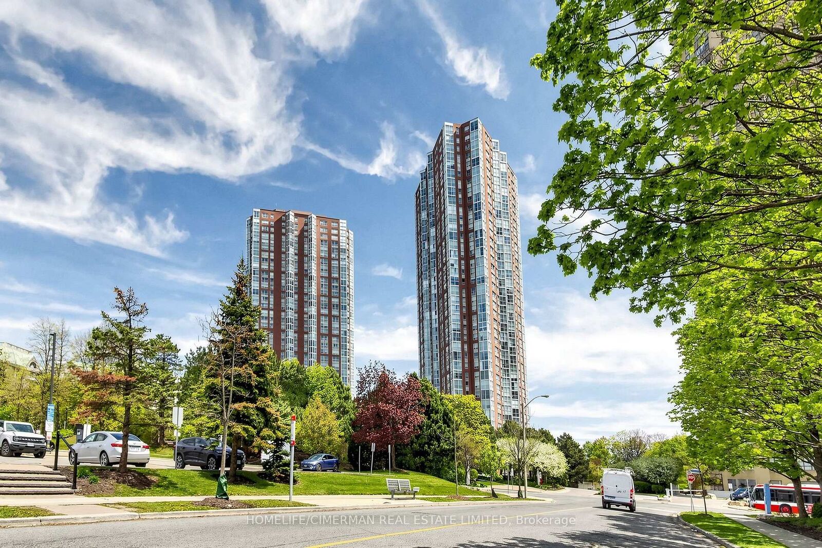 Property Photo: 5 Concorde Place 3302 ON M3C 3M8