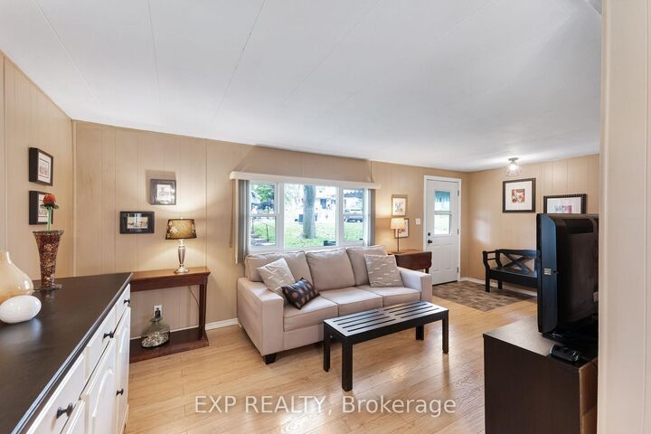 Property Photo: 11 Hawthorne Drive ON L9S 1P7