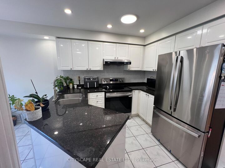 Photo de la propriété: 637 Dolly Bird Lane ON L5W 1G8