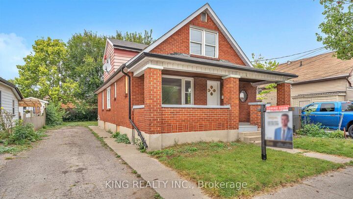 Property Photo: 908 Trafalgar Street ON N5Z 1G2