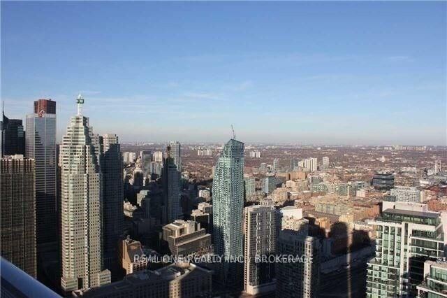 Property Photo: 88 Harbour Street 6806 ON M5J 0C3