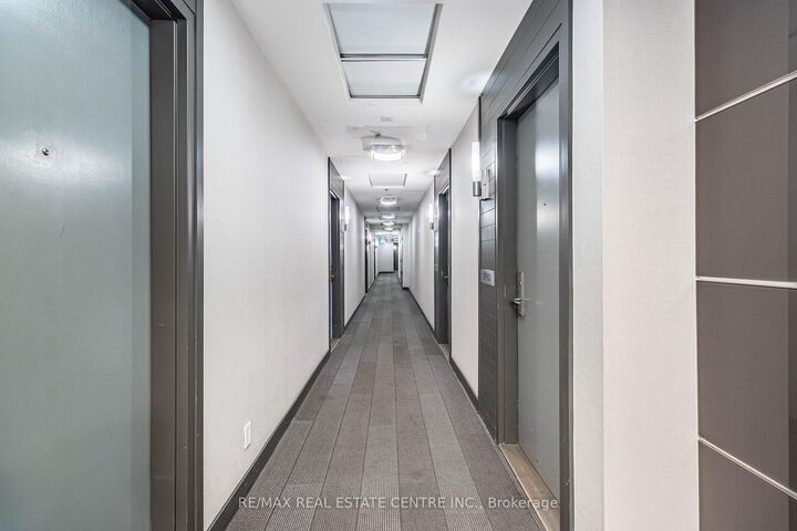 Property Photo:  21 Nelson Street Uph 11  ON M5V 1T8 
