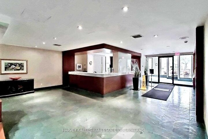 Property Photo: 65 Spring Garden Avenue 1811 ON M2N 6H9