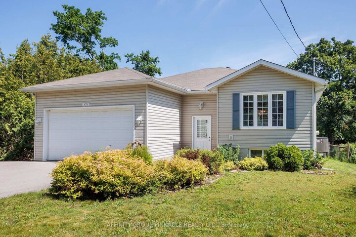 476 Bay Street — photo 1