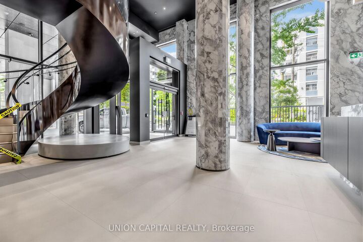 Property Photo:  89 Montclair Avenue 917  ON M5P 0A9 