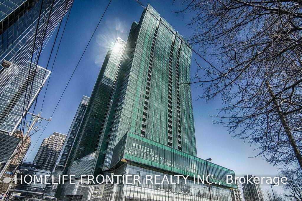 Property Photo: 11 Bogert Avenue 2005 ON M2N 0H4