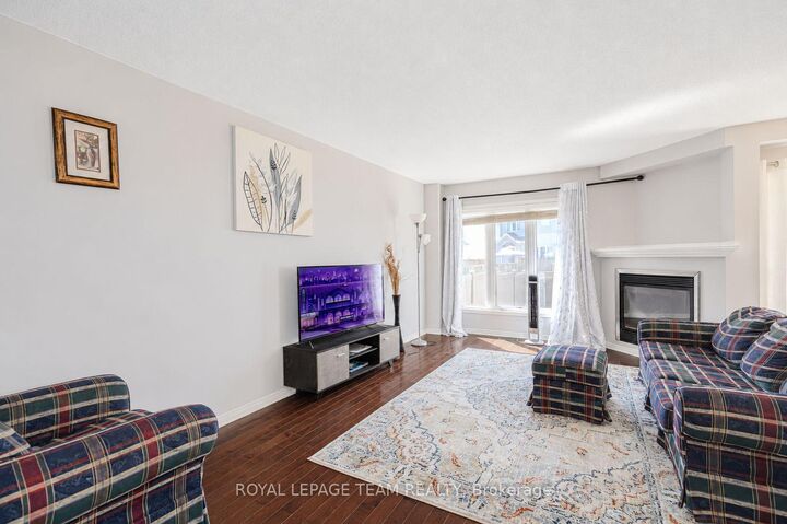 Property Photo:  316 Bryarton Street  ON K1C 7R5 