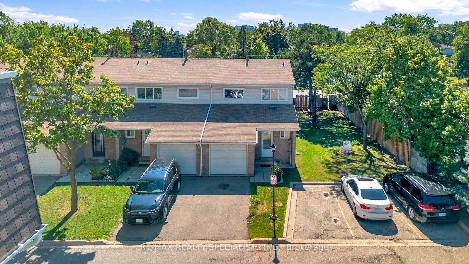 Photo de la propriété:  155 Enderby Crescent  ON L6T 4C7 