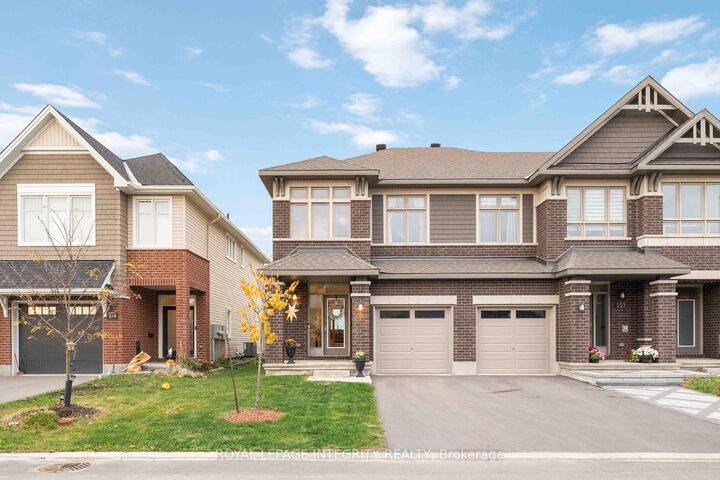 221 Finsbury Avenue — photo 1