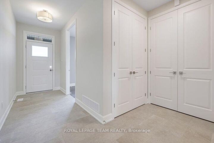Property Photo: 1189 Potter Drive ON K6V 0G8