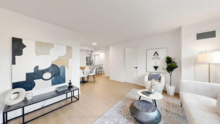 Photo de la propriété: 761 Bay Street 2205 ON M5G 2R2