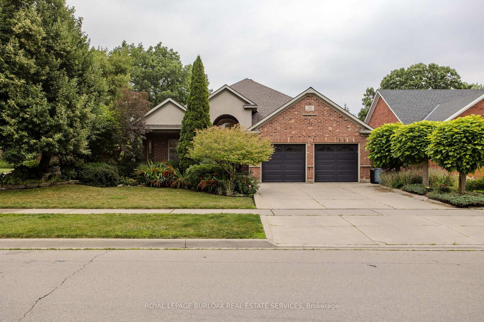 Property Photo: 54 Waterwheel Crescent ON L9H 7B7