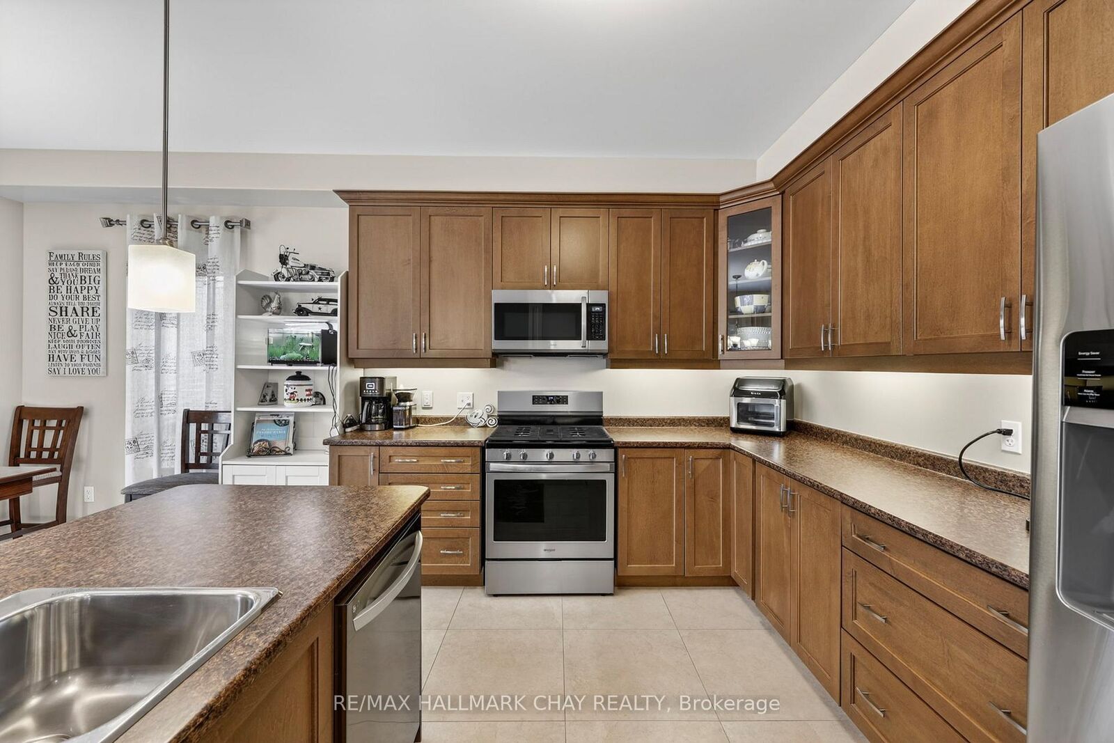 Property Photo: 12 Orleans Avenue ON L4M 0B1