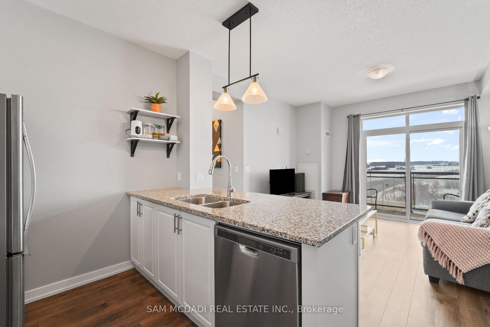 Property Photo: 2490 Old Bronte Road 622 ON L6M 0Y5