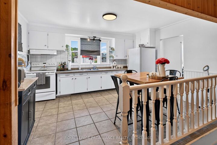 Property Photo: 26 McLean Boulevard ON K7H 2Z3