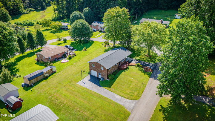 Property Photo: 21495 Gale Avenue VA 24202