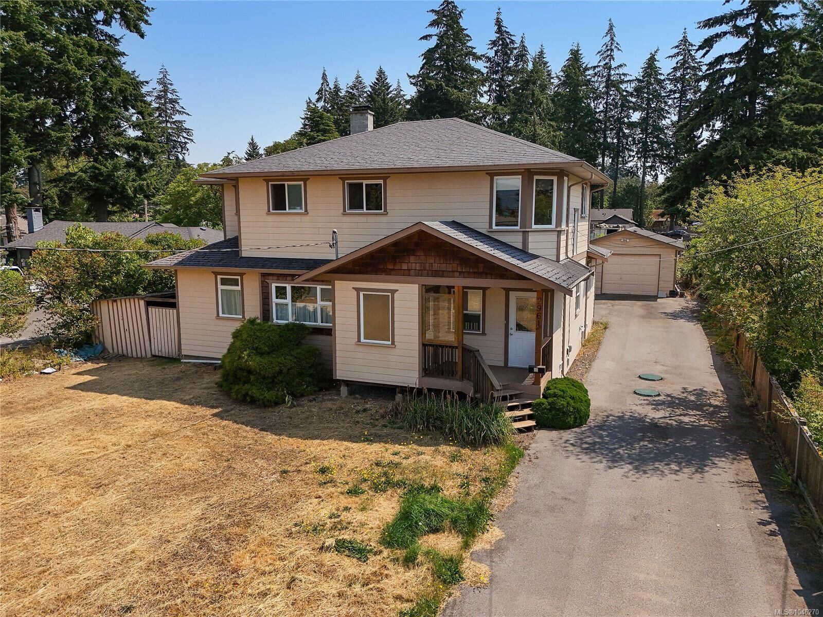 Property Photo: 2961 Pickford Rd BC V9B 2K8