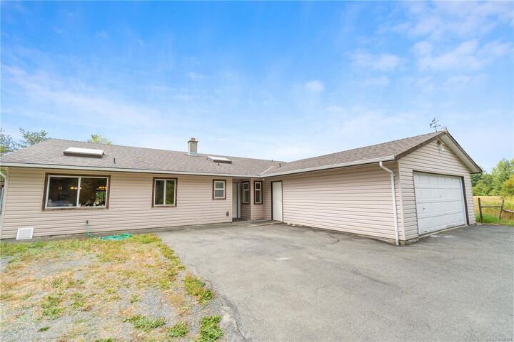 Property Photo: 2445 Godfrey Rd BC V9X 1E6