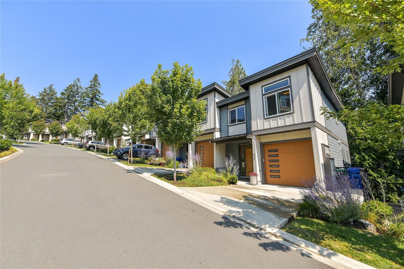 Property Photo:  937 Echo Valley Pl  BC V9B 0Y2 