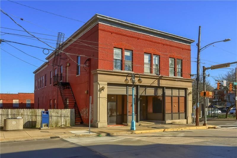 Property Photo: 570 Miller Ave 6 PA 15025